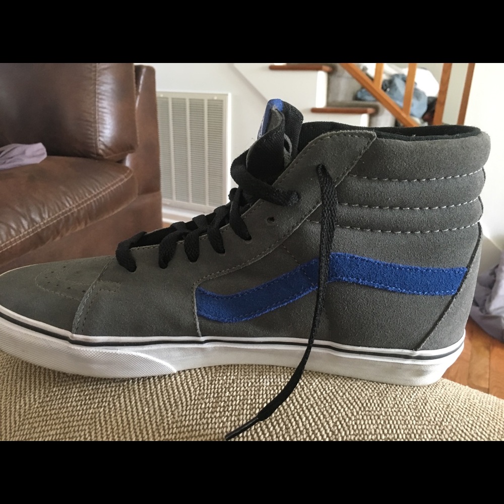 Vans men’s shoe size 11. Brand new. paid over $80.